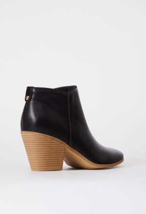 Dakota Heeled Bootie