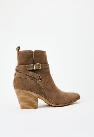 Della Ankle Bootie