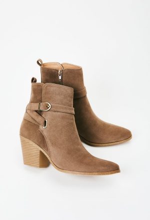 Della Ankle Bootie
