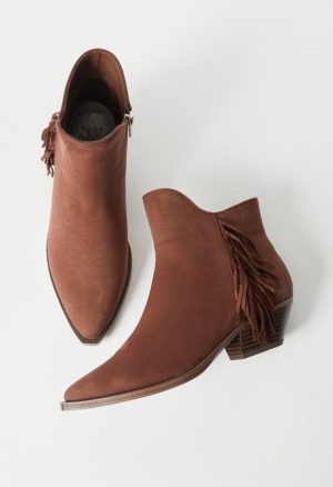 Tahlea Pointed Toe Bootie