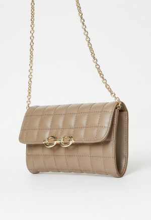Quilted Chain Strap Crossbody