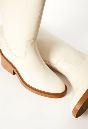 Reiley Flat Boot