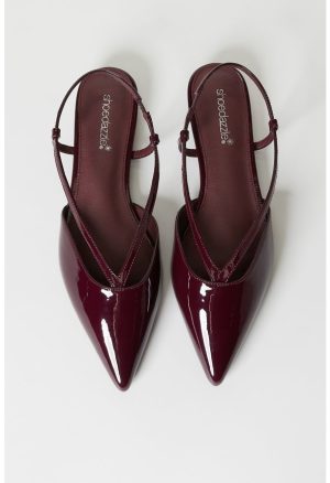 Adoria Pointed Toe Flat