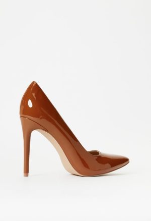 Annakay Pointed Toe Pump