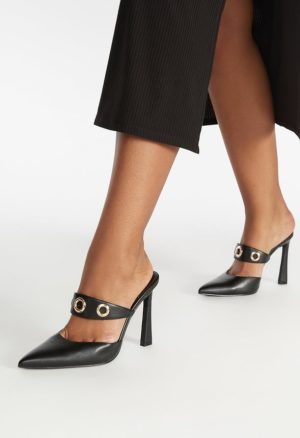 Whit Pointed Toe Pump
