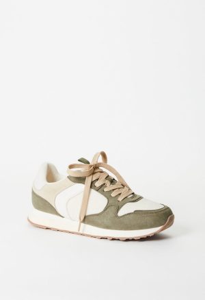 Gwen Athletic Sneaker