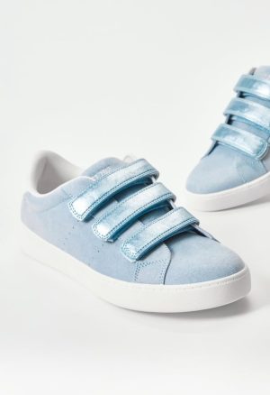 Sutton Court Sneaker