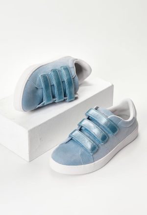 Sutton Court Sneaker