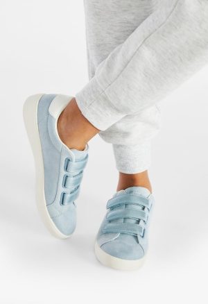 Sutton Court Sneaker