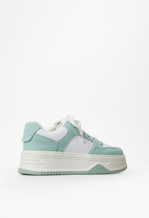 Billie Court Sneaker