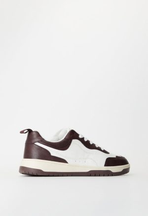 Regina Court Sneaker