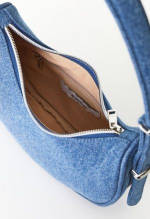 The Minimal Shoulder Bag