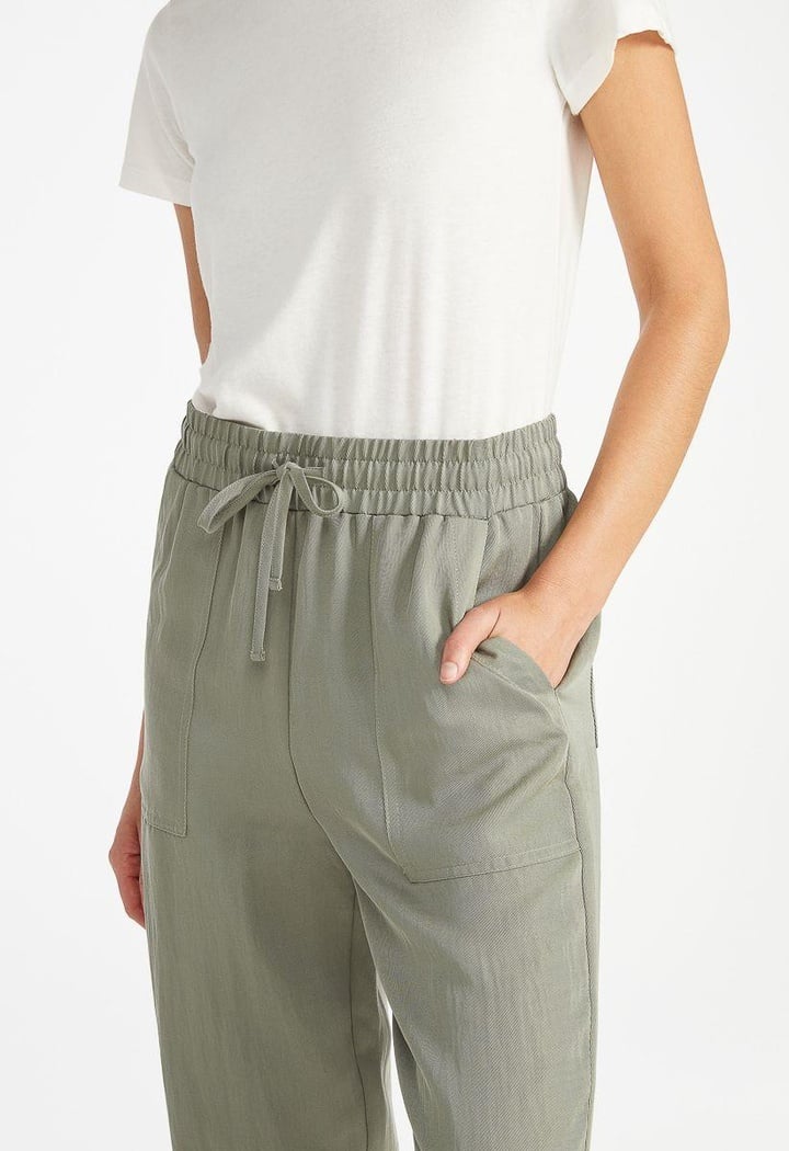 Soft-Twill-Joggers-PT2500802-3010_E_model-mobile_large_79aad78c-1cbf-443a-bbd8-e2d4c4d8b322